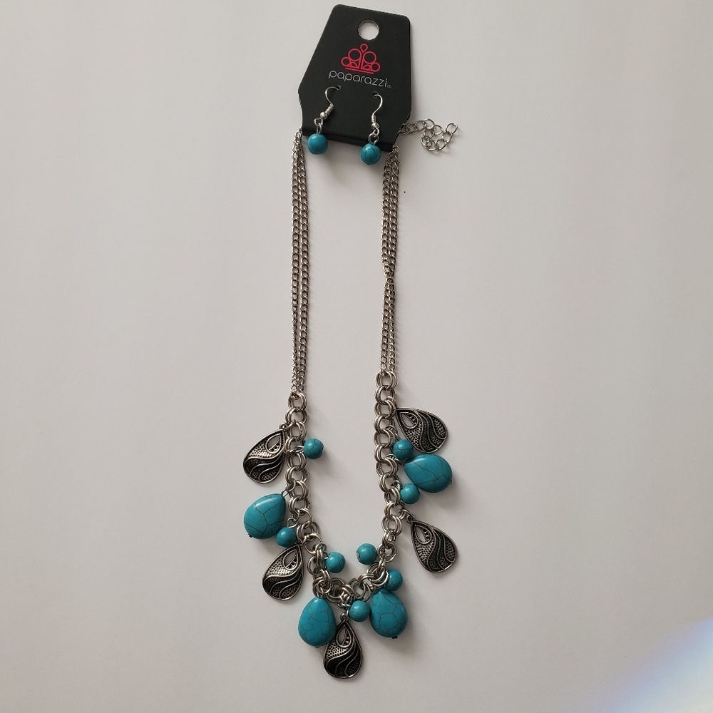 3/$10 Paparazzi Terra Tranquility Necklace